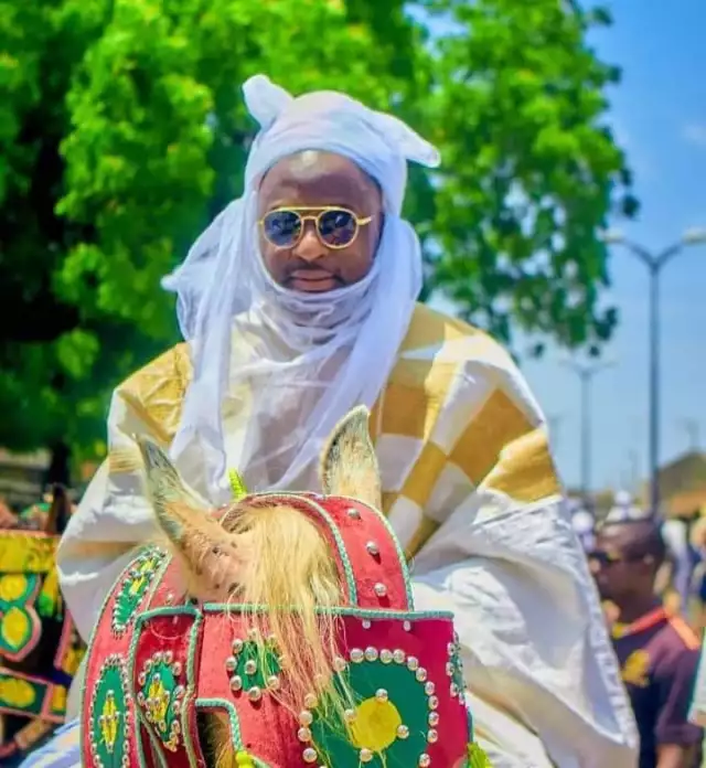 Katsina Emirate Council Turban “Majidade Dujiman of Katsina” On Hon. Amobi Ogah (Photos) Katsina Emirate Council Turban "Majidade Dujiman of Katsina" On Hon. Amobi Ogah (Photos)