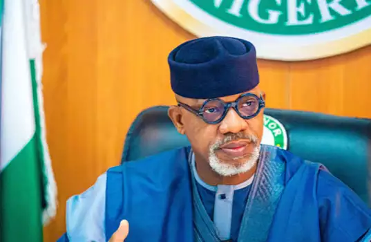 Ogun Suspends Principal, Closes School Over Student’s Death NANS Praises Gov Abiodun Over N20M Cash Awards For UNILAG Graduates