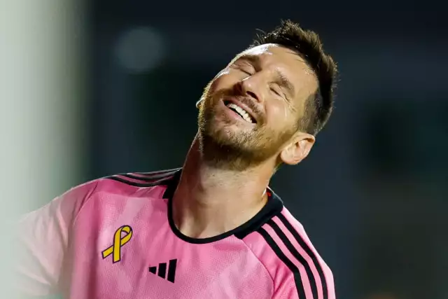 Messi Scores Twice To Defeat Columbus Crew 5-1 Messi Scores Twice To Defeat Columbus Crew 5-1