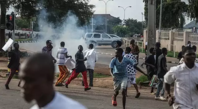 #FearlessInOctober: Police Disperse Abuja Protesters With Teargas