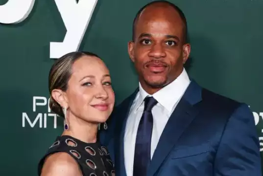 Nigerian Billionaire Geoffrey Ogunlesi Engages Fiancee With Diamond Ring With $500k