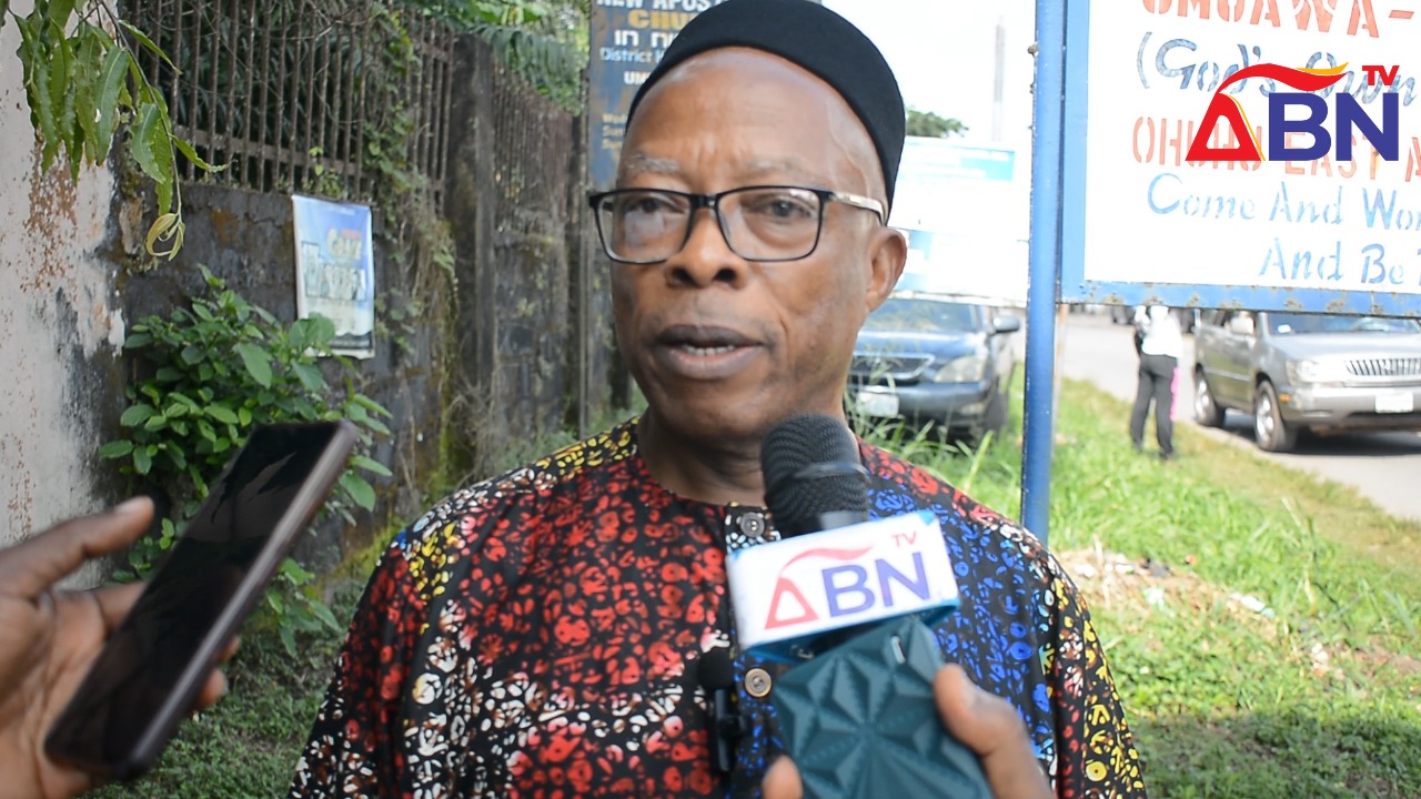 Abia Community Stages Protest, Alleges Plot By FHA To Forcefully Grab Ancestral Land (Photos, Video)