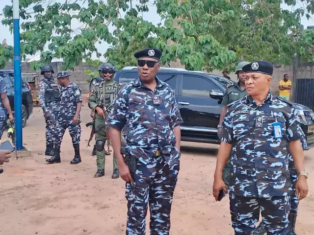 Abia CP Storms Ohafia, Vows To Smoke Out Gunmen Who Attacked Police Officers Abia CP Storms Ohafia, Vows To Smoke Out Gunmen Who Attacked Police Officers