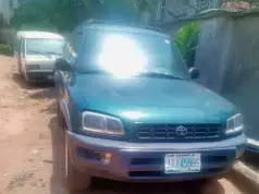 Car Theft Rocks Abia As Thieves Steal Woman’s Jeep From Church Parking Lot Car Theft Rocks Abia As Thieves Steal Woman's Jeep From Church Parking Lot