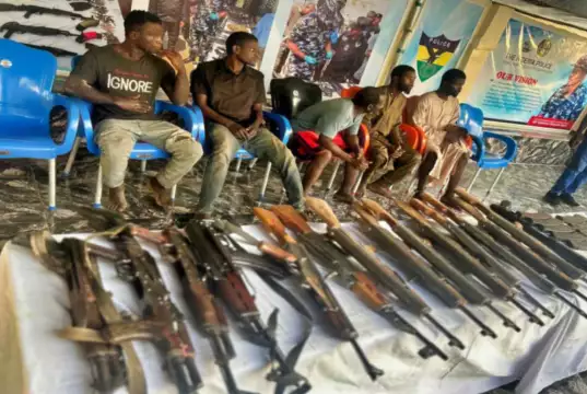 Police Bust Trans-Border Gunrunning Syndicate, Recover 17 Rifles, Ammunition (Photos) Police Bust Trans-Border Gunrunning Syndicate, Recover 17 Rifles, Ammunition (Photos)