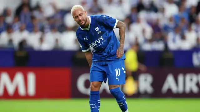 Neymar Suspects Latest Injury Nothing More Serious Than Cramp Neymar Suspects Latest Injury Nothing More Serious Than Cramp