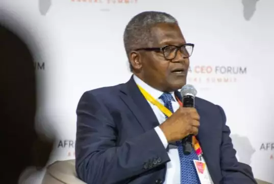 Dangote Raises Petrol Prices To N955 From N899/Litre For Bulk Buyers Dangote Raises Petrol Prices To N955 From N899/Litre For Bulk Buyers