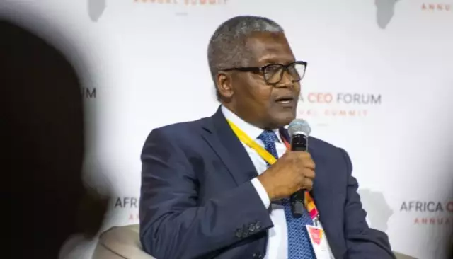 Dangote Raises Petrol Prices To N955 From N899/Litre For Bulk Buyers Dangote Raises Petrol Prices To N955 From N899/Litre For Bulk Buyers