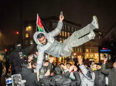 UN, Others Cheer As Freed Israelis Reunite With Families UN, Others Cheer As Freed Israelis Reunite With Families