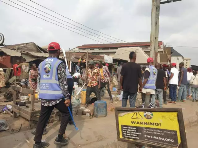 Abia Govt Begins Major Crackdown On Street Trading, Road Obstructions In Aba (Photos) Abia Govt Begins Major Crackdown On Street Trading, Road Obstructions In Aba (Photos)