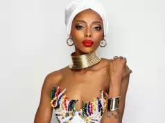 South Africa’s Tshego Gaelae Wins Mrs. World Title South Africa’s Tshego Gaelae Wins Mrs. World Title