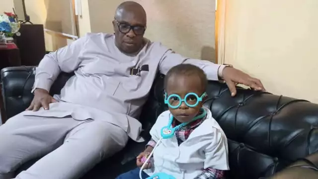 Baby Dr. OlaPre Visits FMC Umuahia On Career Day, Meets CMD Prof. Azubuike (Photos, Video) Baby Dr. OlaPre Visits FMC Umuahia On Career Day, Meets CMD Prof. Azubuike (Photos, Video)