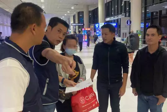 Thai Woman Arrested For Allegedly Aiding Nigerian Syndicate In $86M Romance Scam Thai Woman Arrested For Allegedly Aiding Nigerian Syndicate In $86M Romance Scam