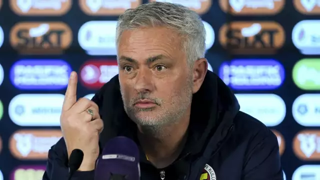Mourinho Faces Four-Match Ban For ‘Monkey’ Remark, Referee Criticism Mourinho Faces Four-Match Ban For 'Monkey' Remark, Referee Criticism