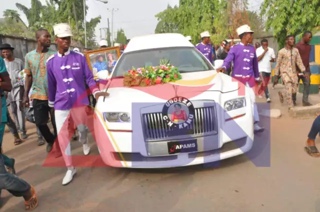 IPOB Leader, Nnamdi Kanu’s Parents Buried (Photos, Video) IPOB Leader, Nnamdi Kanu's Parents Buried (Photos, Video)