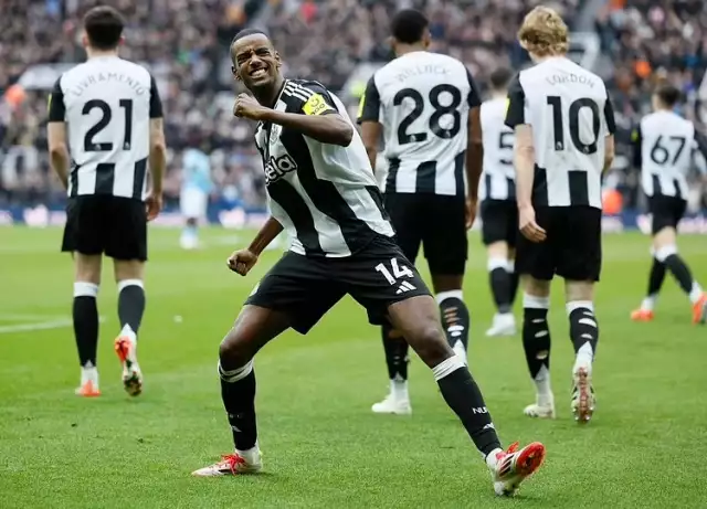 Newcastle Triumphs 4-3 Over Nottingham Forest To Strengthen Top Four Push Newcastle Triumphs 4-3 Over Nottingham Forest To Strengthen Top Four Push