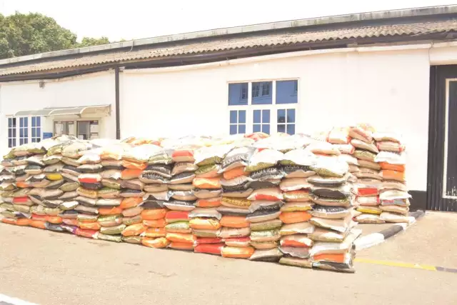 1,306 Bags Of Illegally Imported Rice Confiscated By Nigerian Navy 1,306 Bags Of Illegally Imported Rice Confiscated By Nigerian Navy