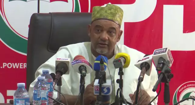 Defections: PDP Calls Emergency Meeting To Halt Hurricane Tinubu Defections: PDP Calls Emergency Meeting To Halt Hurricane Tinubu