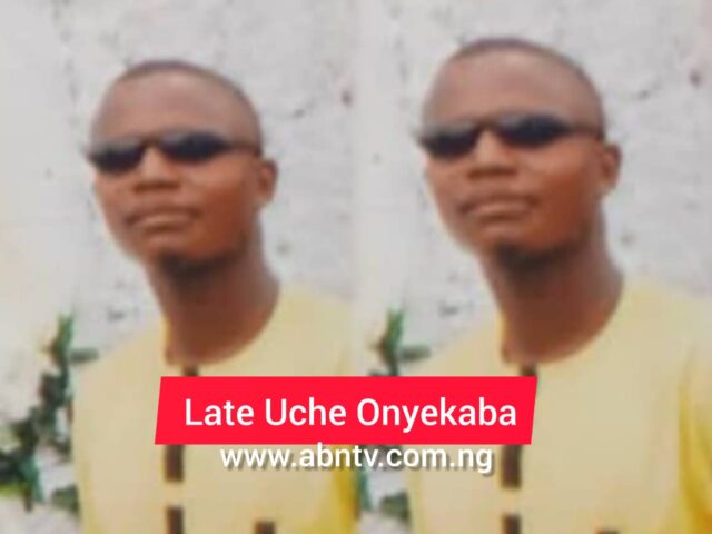 Abia Civil Servant Kills Man During Argument Over Unpaid Salaries, Angry Mob Lynches Him Abia Civil Servant Kills Man During Argument Over Unpaid Salaries, Angry Mob Lynches Him