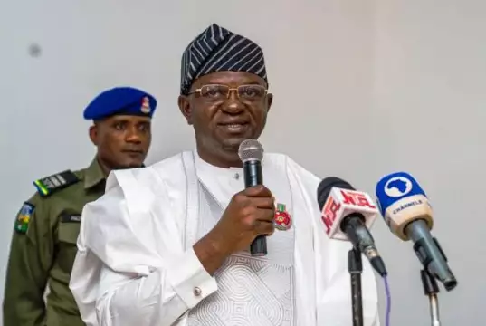 FG Alert: 30 States Rush To Avert Flood Crisis FG Alert: 30 States Rush To Avert Flood Crisis