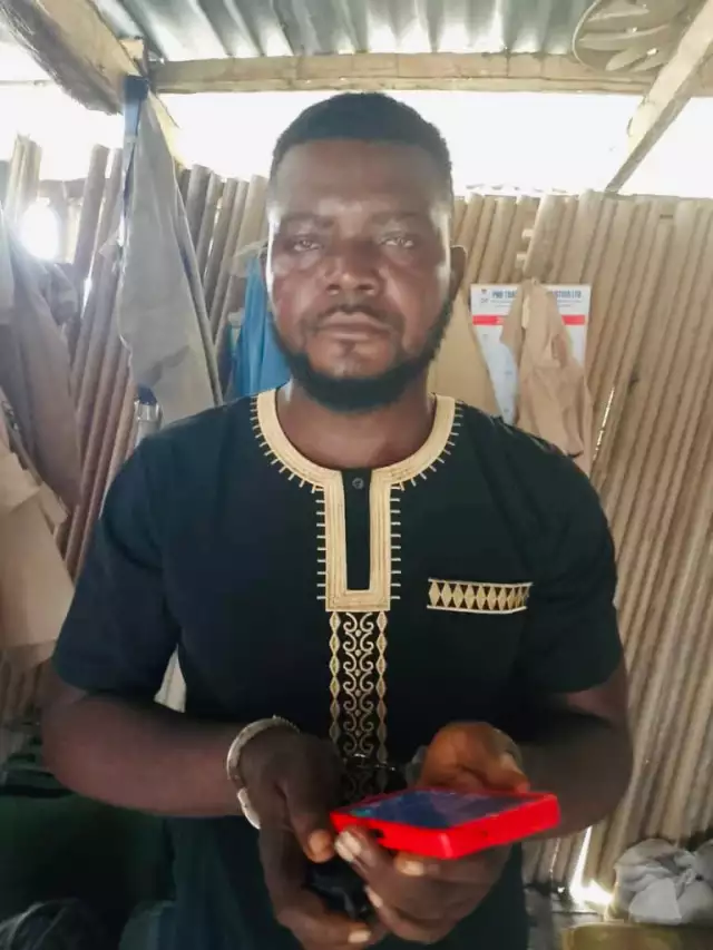 Immigration Officials Detain Enugu Native Doctor Suspected Of Ritual Killing NIS Transfers Suspected Enugu Ritualist To Lagos Police