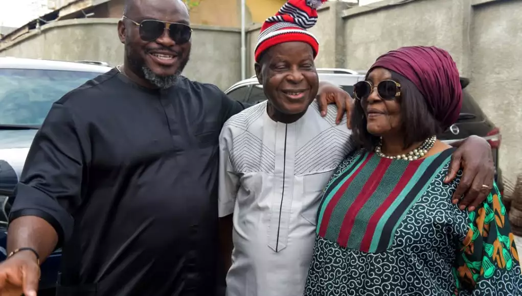 Ex-IGP Okiro Joins Mayor Igbokwe, Others Pay Final Respects To Businessman Philip Ndudim (Photos)