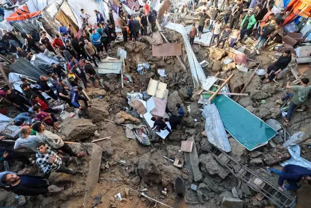 Israeli Airstrikes Kill 11 in Gaza, Including 8 From One Family Israeli Airstrikes Kill 11 in Gaza, Including 8 From One Family