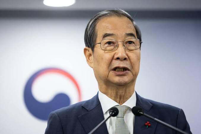 SOUTH KOREA South Korea’s Ex-PM Declares Presidential Bid