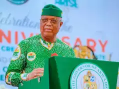 Akwa Ibom Gov Defects From PDP To APC Akwa Ibom Gov Defects From PDP To APC