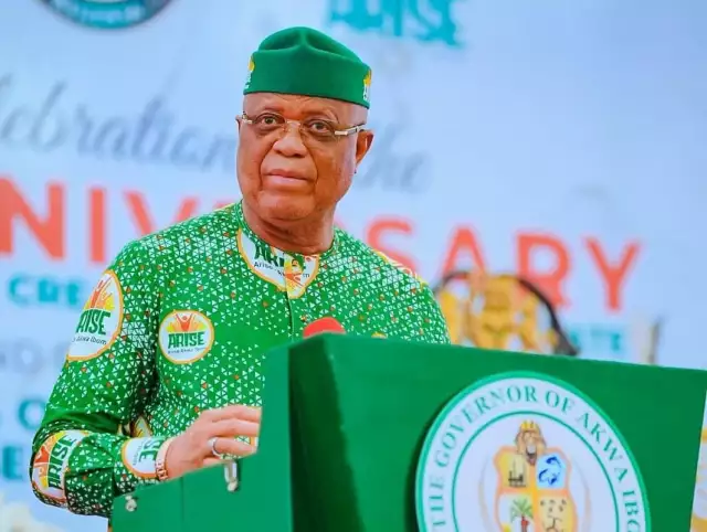 Akwa Ibom Gov Defects From PDP To APC Akwa Ibom Gov Defects From PDP To APC