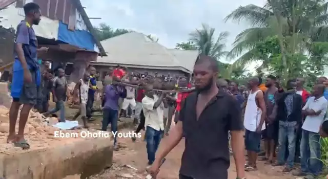 Ebem Ohafia Community Distances Self From Murder Incident, Reaffirms Commitment To Peace, Rule of Law (Photos) Ebem Ohafia Community Distances Self From Murder Incident, Reaffirms Commitment To Peace, Rule of Law