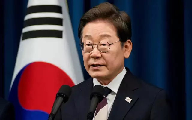 Americans Arrested In South Korea Amid Attempt To Send Rice, Bibles To North Korea Americans Arrested In South Korea Amid Attempt To Send Rice, Bibles To North Korea