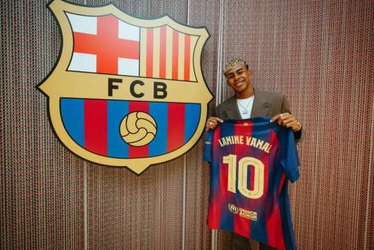Lamine Yamal Inherits Barcelona’s Iconic No. 10 Shirt
