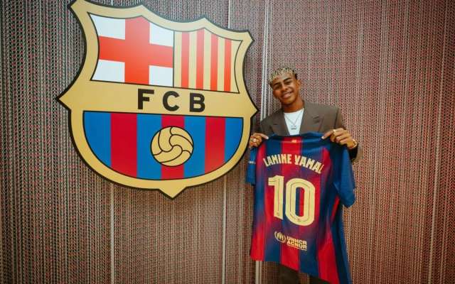 Lamine Yamal Inherits Barcelona’s Iconic No. 10 Shirt