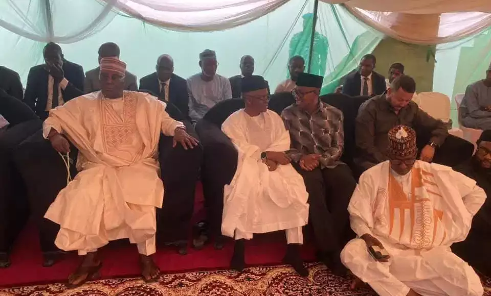 Obi, Atiku, El-Rufai Pay Tribute At Buhari’s Graveside In Daura
