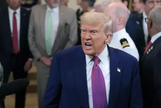 Trump Signs Executive Order To Hunt-down Flag Burner Trump Signs Executive Order To Hunt-down Flag Burner