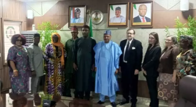 US Envoy, Minister Meet To Address Visa Policy Changes US Envoy, Minister Meet To Address Visa Policy Changes