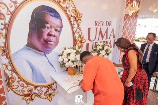 Rev. Ume Visits Family Of Late Rev. Dr. Uma Ukpai, Hails Him As A Spiritual Patriarch, Eternal Mentor (Photos) Rev. Ume Pays Tribute To Late Rev. Dr. Uma Ukpai, Describes Him As Spiritual Father, Faith General (Photos)
