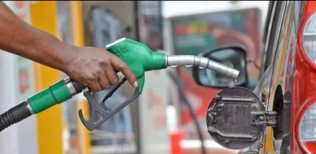Depot Fuel Prices Reach ₦900 Per Liter Amidst Delay In Dangote Production Depot Fuel Prices Reach ₦900 Per Liter Amidst Delay In Dangote Production