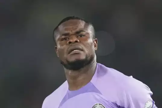 2026 WCQ: Fans Urges Nwabali At Uyo Airport To Maintain Calm 2026 WCQ: Fans Urges Nwabali At Uyo Airport To Maintain Calm
