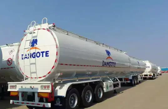 Dangote Refinery Deploys CNG Trucks To Distribute Petrol At N850/Litre Dangote Refinery Deploys CNG Trucks To Distribute Petrol At N850/Litre