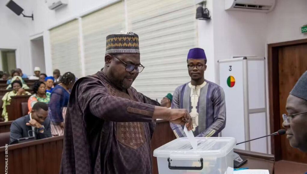 Benin Benin Republic Lawmakers Amend Presidential Term To Seven-year