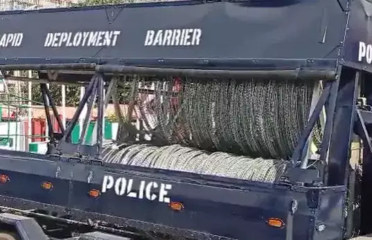 Police Sealed Off PDP National Headquarters Over Power Struggle Police Sealed Off PDP National Headquarters Over Power Struggle