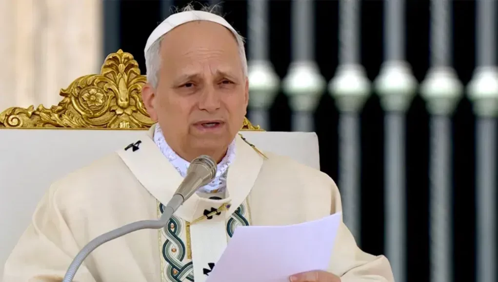 Pope Leo XIV Begins First Overseas Tour to Turkey and Lebanon, Calls for Christian Unity and Middle East Peace