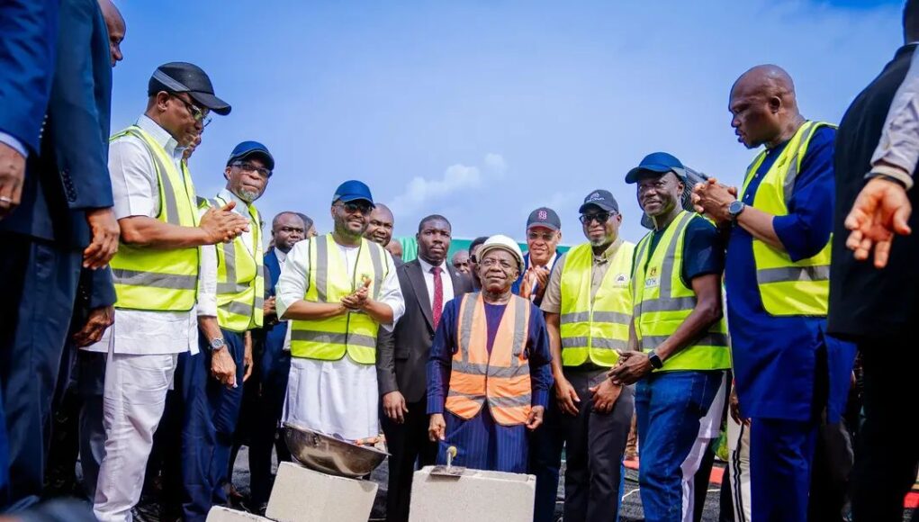 Otti Flags Off Construction Of 15MVA Injection Substations To Transform Power Supply In Umuahia