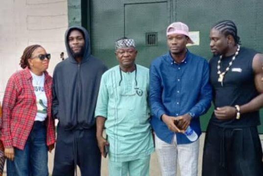 Burna Boy, Verydarkman Visit Kirikiri Maximum Security Custodial Centre Burna Boy, Verydarkman Visit Kirikiri Maximum Security Custodial Centre