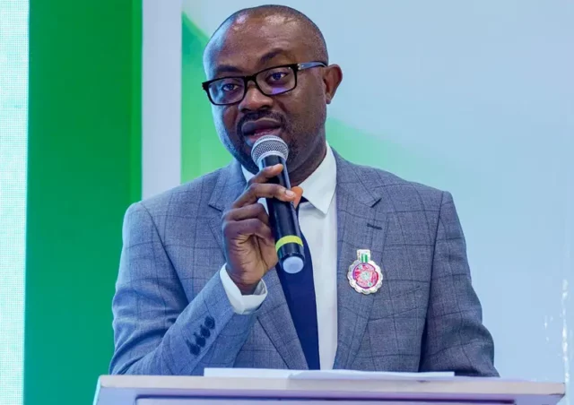 FG Announces Dec 25, 26, Jan 1 Public Holidays FG Announces Dec 25, 26, Jan 1 Public Holidays