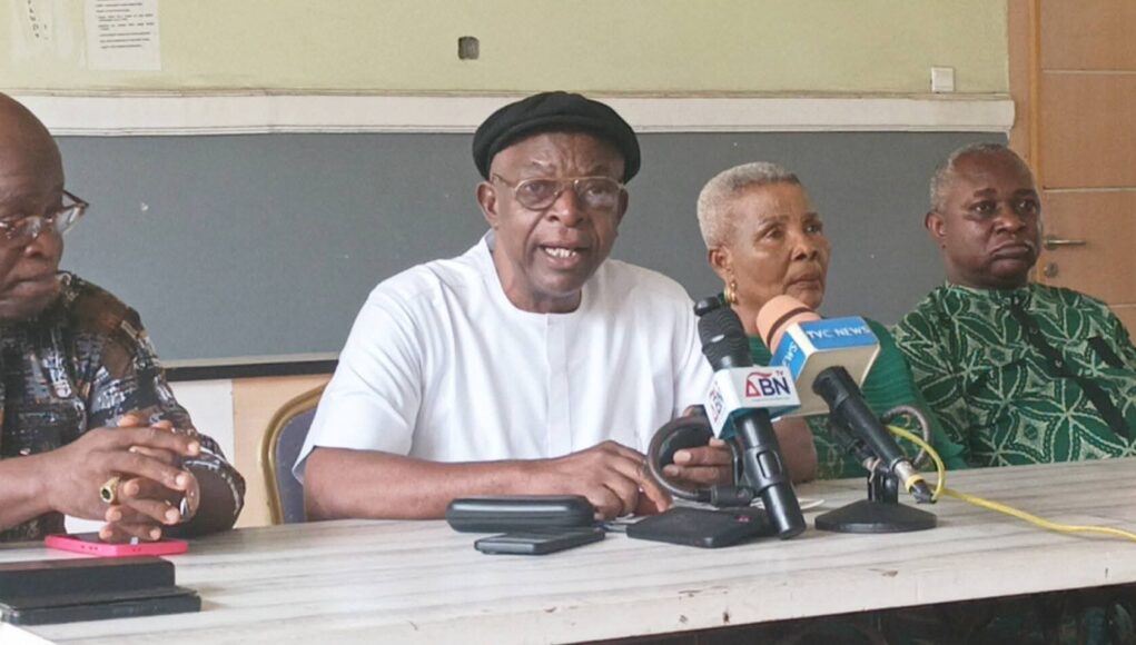 Abia APC, Umuahia South Mayor Trade Words Over Alleged Arrest of E-Registration Agent