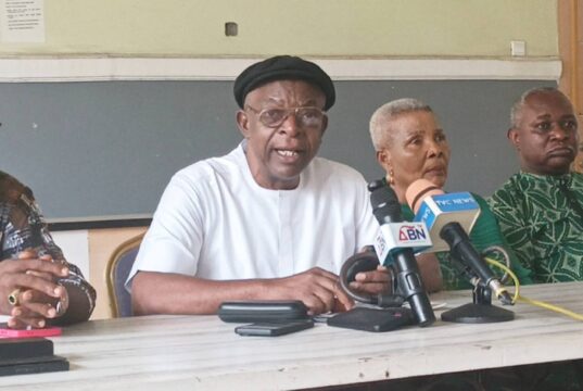 Abia APC, Umuahia South Mayor Trade Words Over Alleged Arrest of E-Registration Agent (Video) Abia APC, Umuahia South Mayor Trade Words Over Alleged Arrest of E-Registration Agent