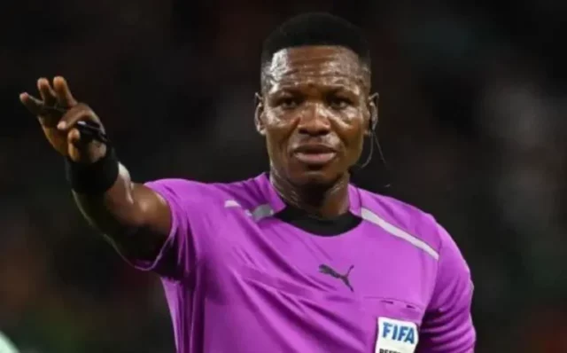 Nigerians Expresses Dissatisfaction Over Ghanaian Referee’s Poor Officiating Nigerians Expresses Dissatisfaction Over Ghanaian Referee's Poor Officiating